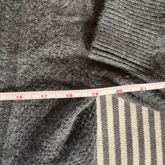 Quince Mongolian Cashmere Cable-knit Crewneck - Picture 4 of 4